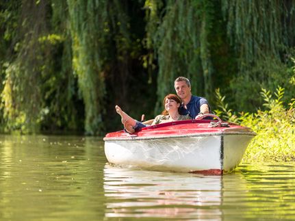 Elektroboot auf der Lahn Elektroboot auf der Lahn